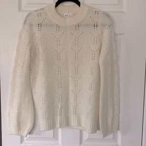 Gap sweater
